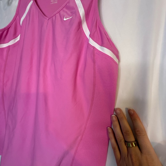 Nike Women's Fit Dry Tank Top Soze Large | Women’s Pink Tank Top Large - Picture 4 of 10